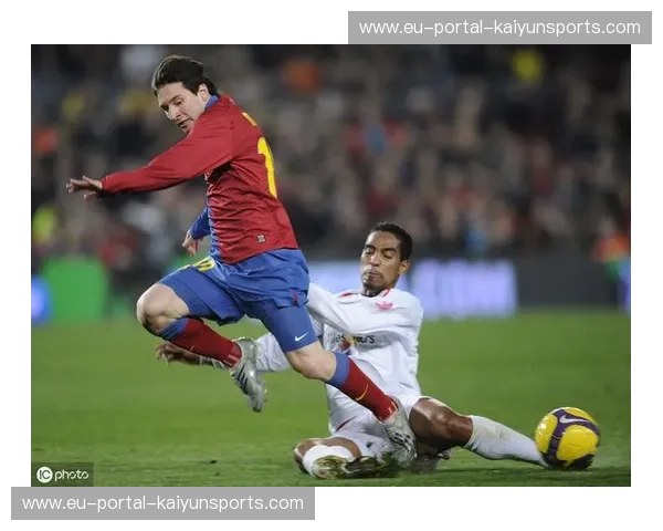 绿茵场上的恩怨情仇：沙佩科恩斯与圣保罗的足球史诗